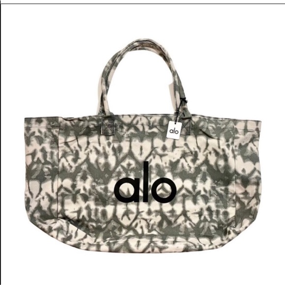 Alo yoga bag! NWT!! - Picture 2 of 3